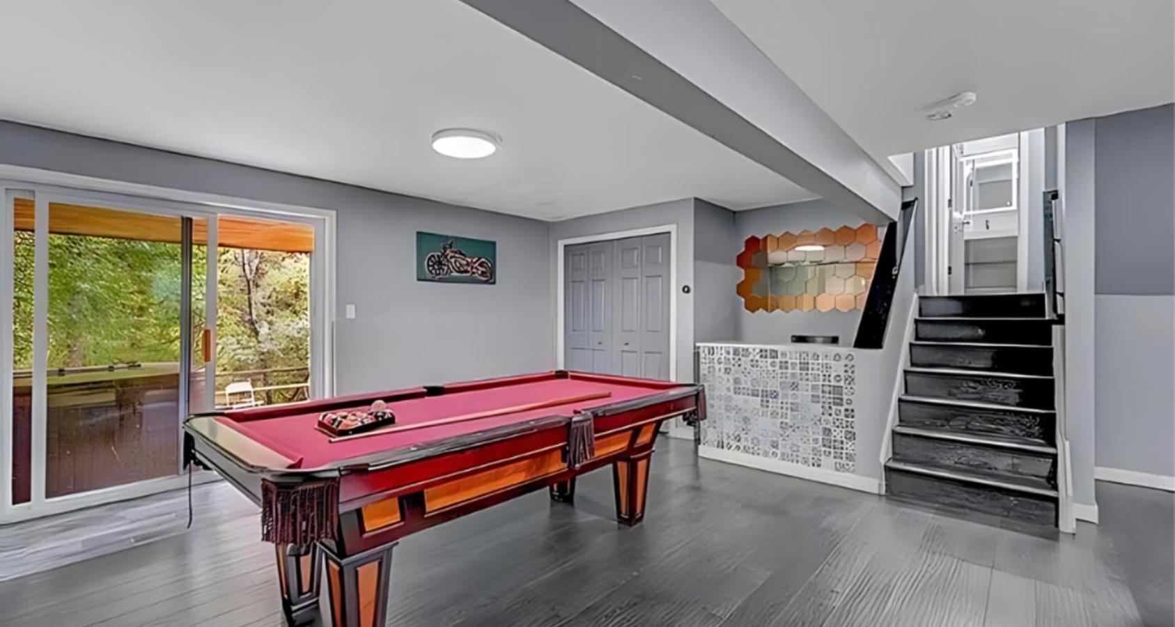 Peaceful Pocono Home With Hot Tub, Gym, & Office Long Pond Exteriér fotografie
